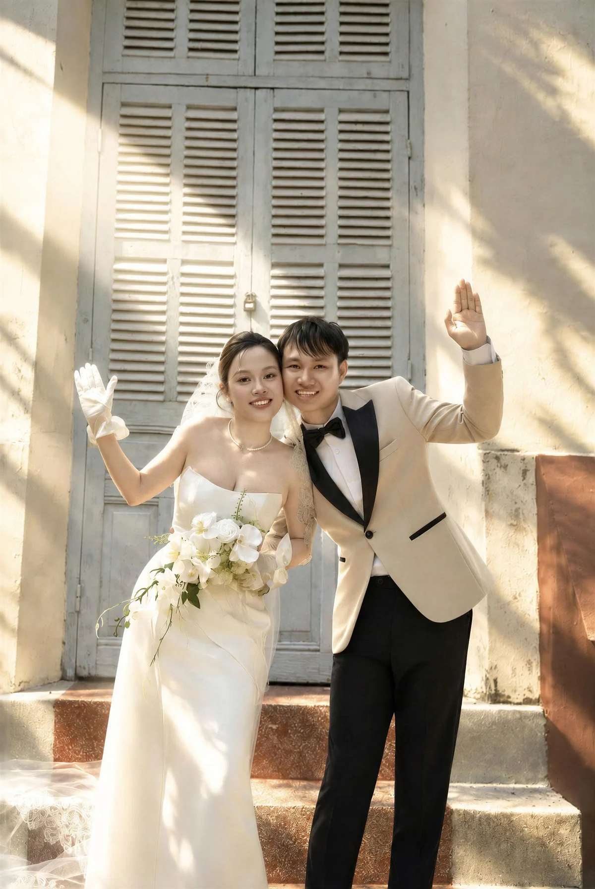 Hồng Đào và Ngọc Huy trong nắng
